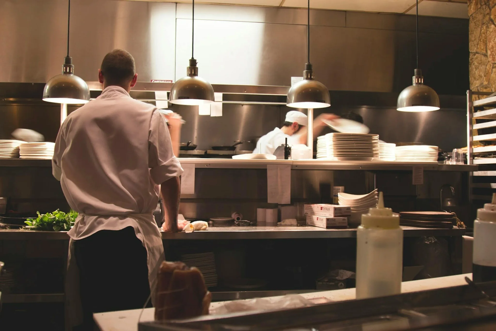 4 Ideas to Promote Your Restaurant Without Discounting